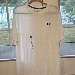 Under Armour size XXL white new with tags